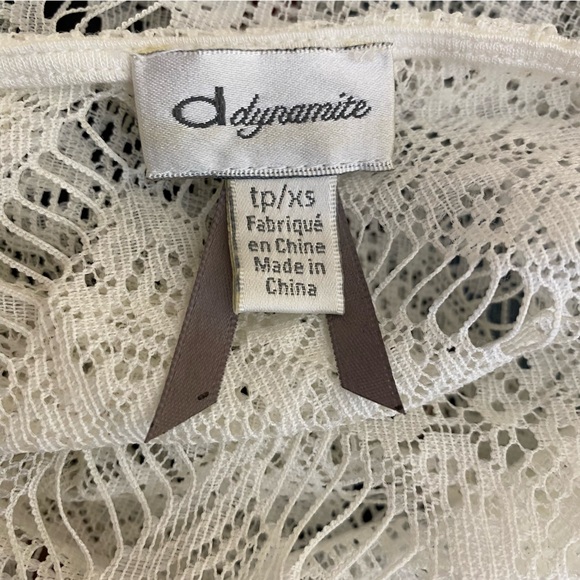 Off White Top Lace with Front Pocket • Size XSmall - Picture 9 of 9